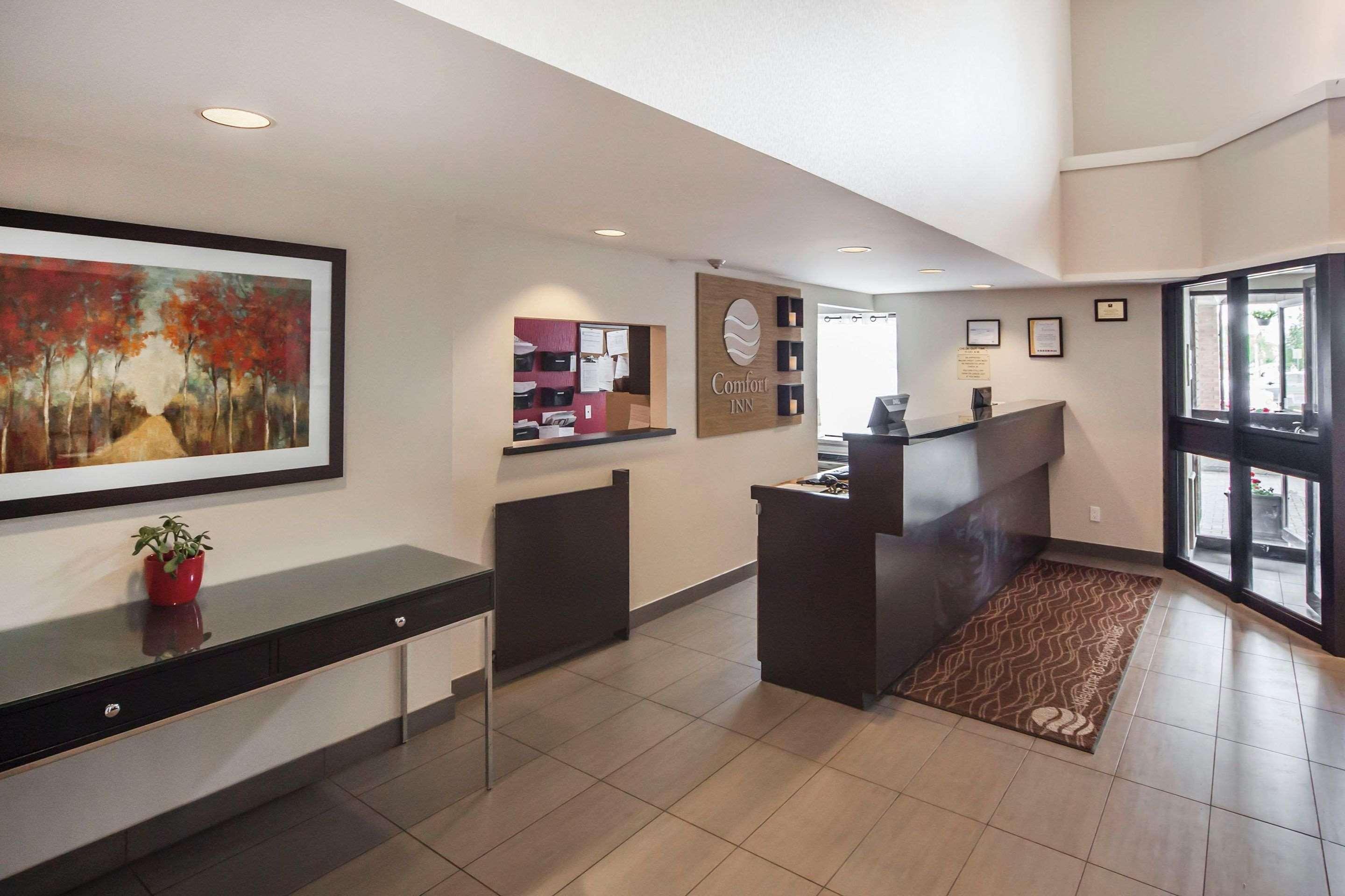 אדמונטון Comfort Inn West מראה חיצוני תמונה