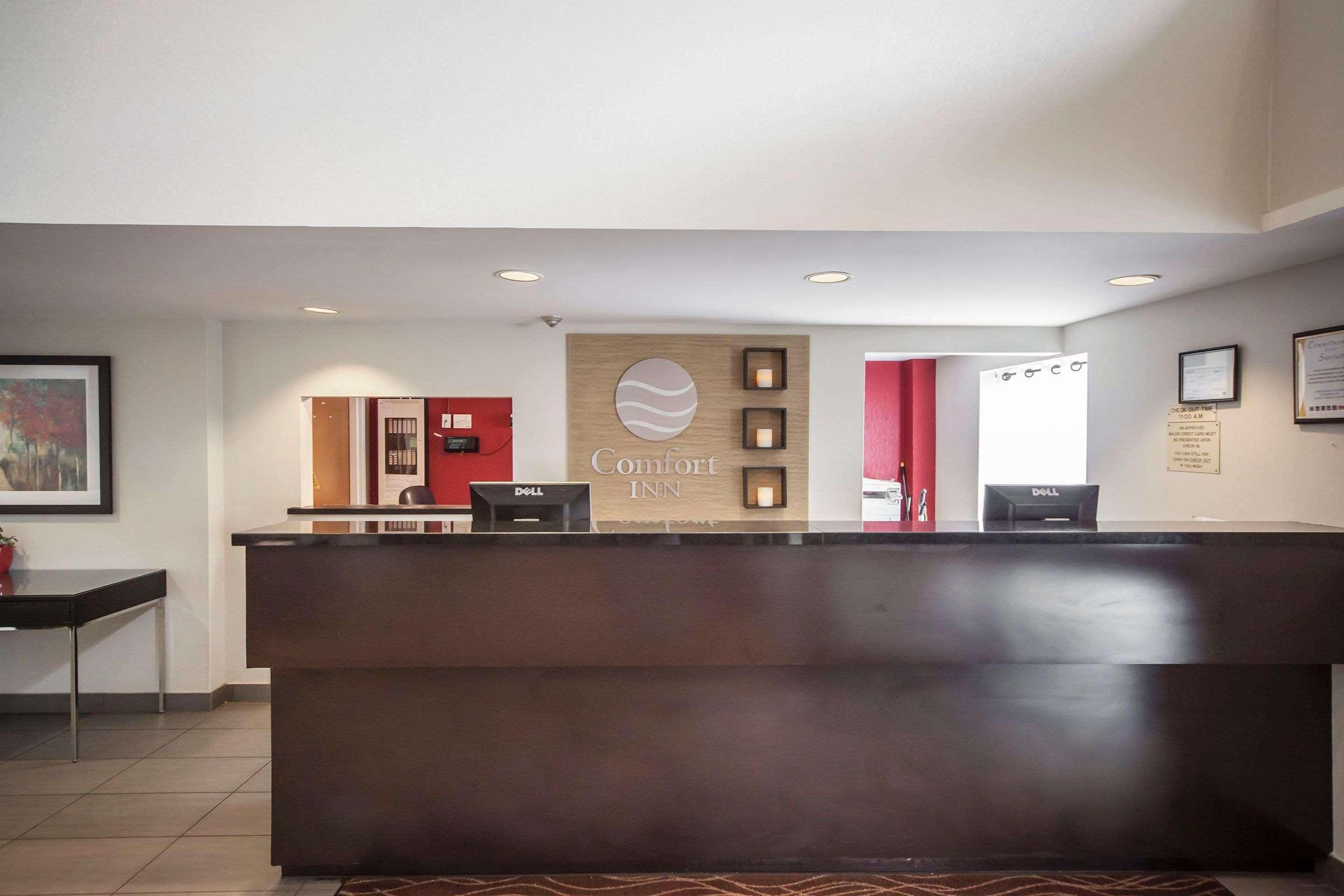 אדמונטון Comfort Inn West מראה חיצוני תמונה