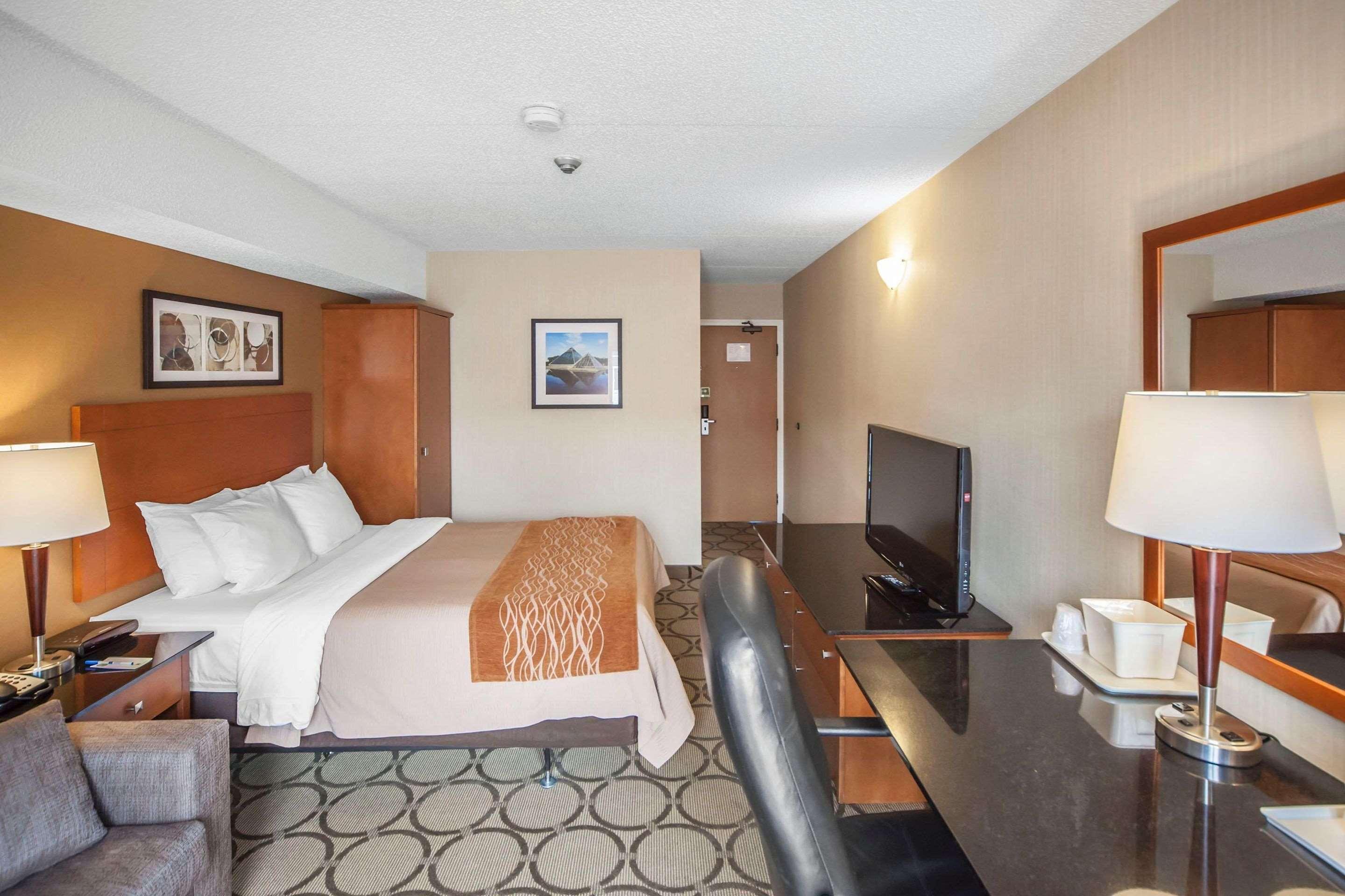 אדמונטון Comfort Inn West מראה חיצוני תמונה
