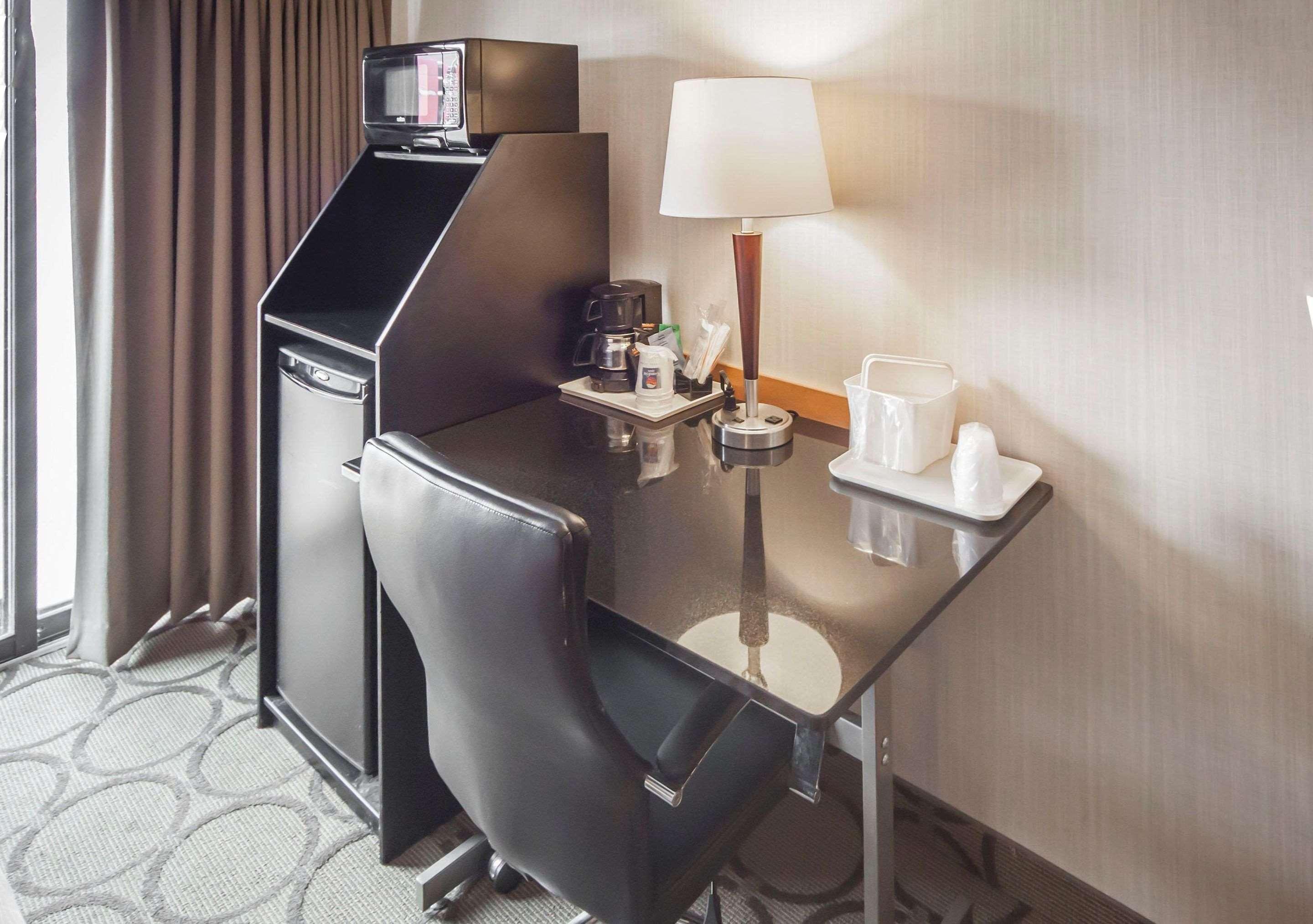 אדמונטון Comfort Inn West מראה חיצוני תמונה