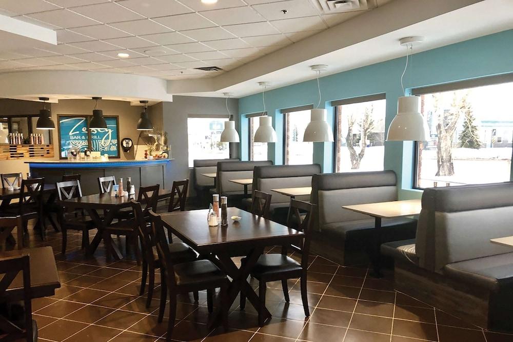 אדמונטון Comfort Inn West מראה חיצוני תמונה