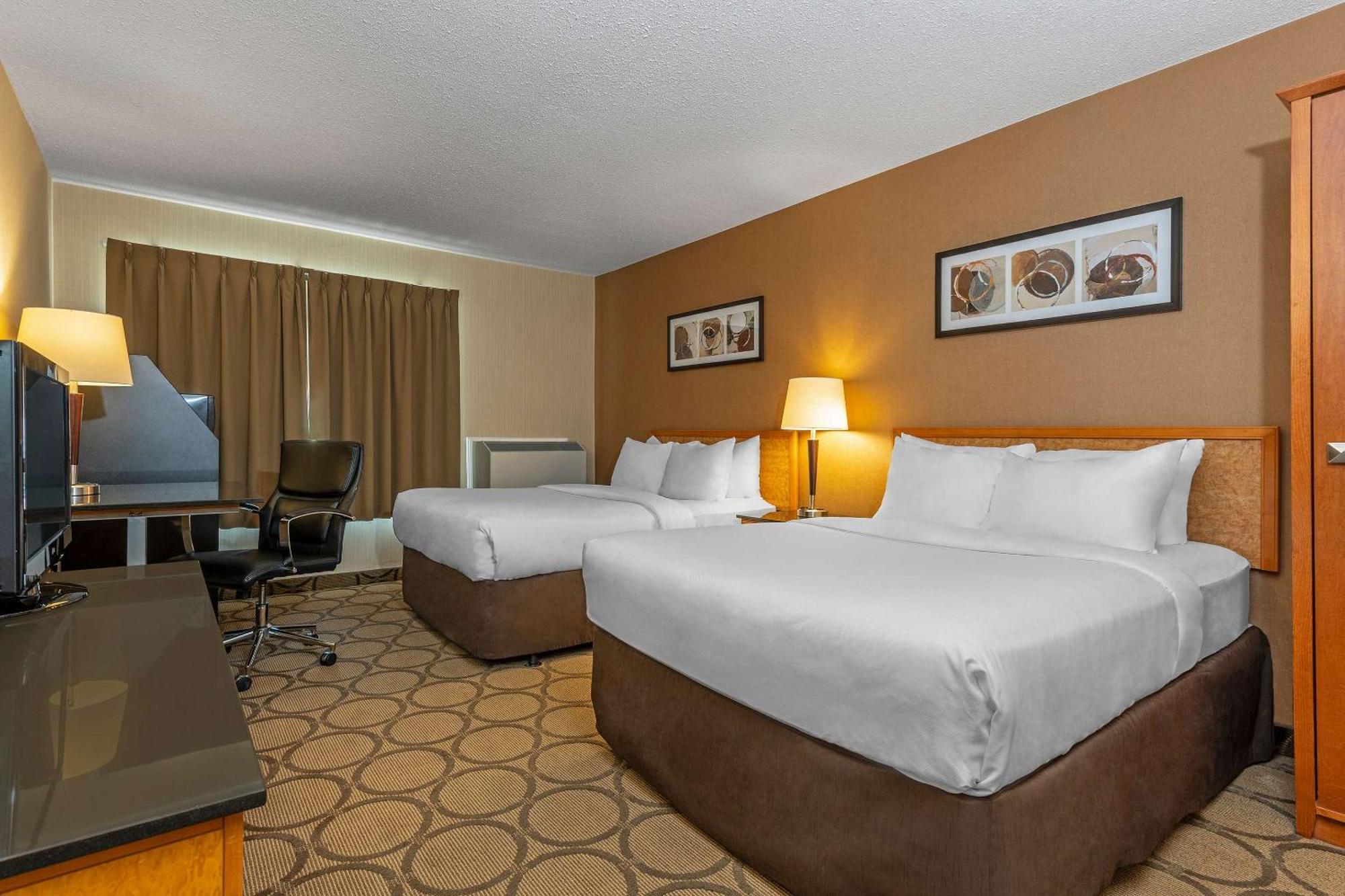 אדמונטון Comfort Inn West מראה חיצוני תמונה