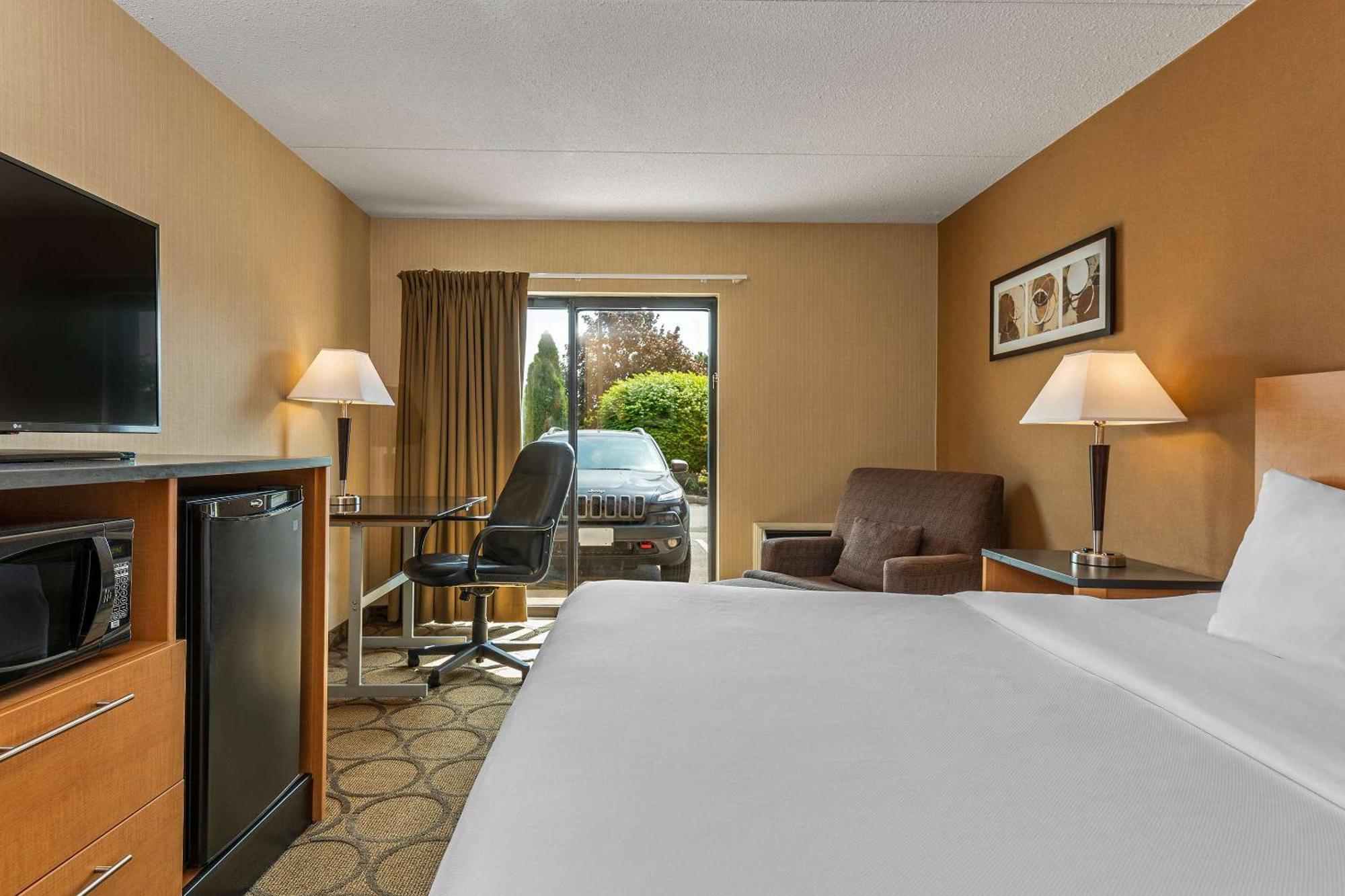 אדמונטון Comfort Inn West מראה חיצוני תמונה