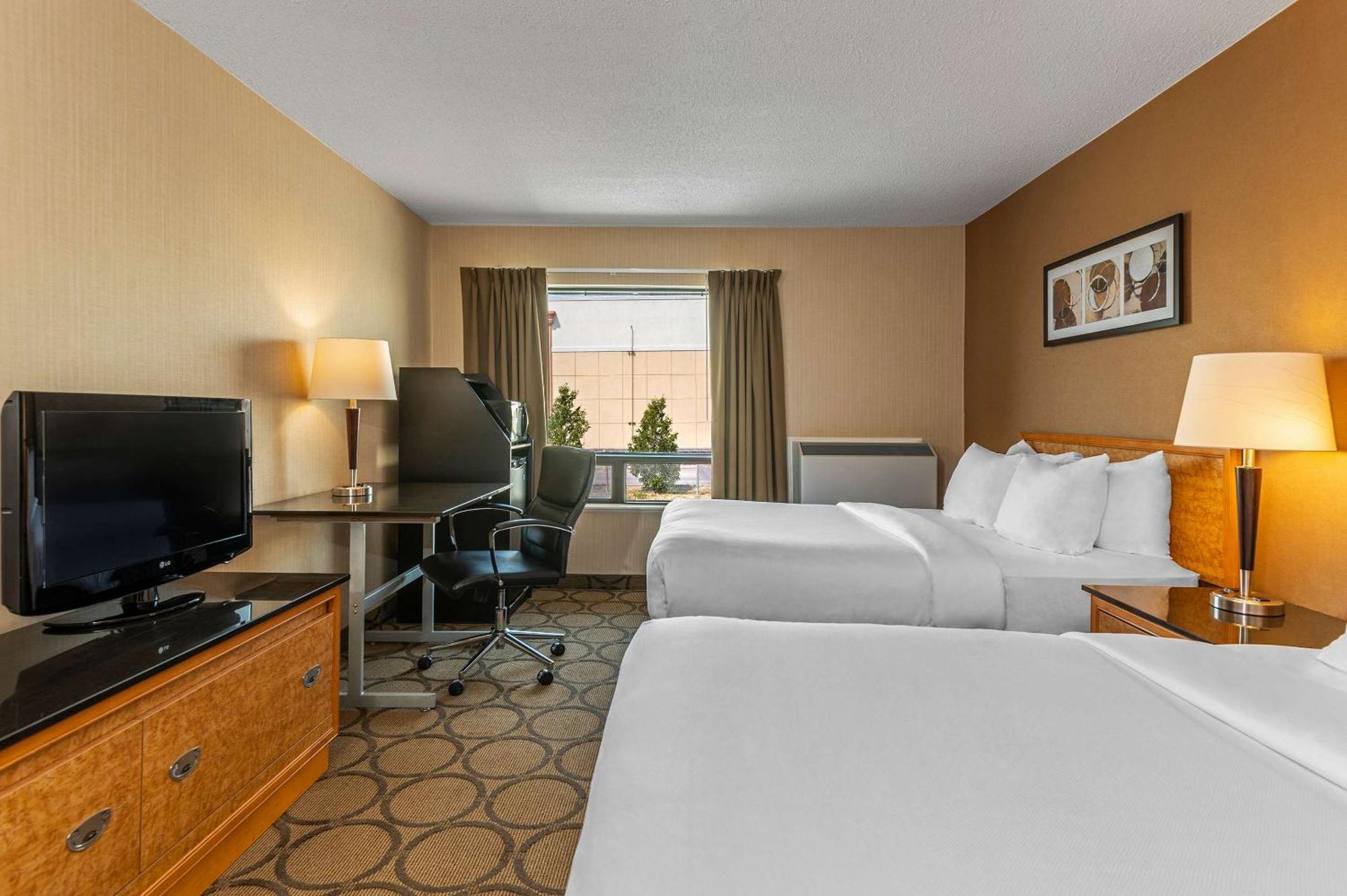 אדמונטון Comfort Inn West מראה חיצוני תמונה