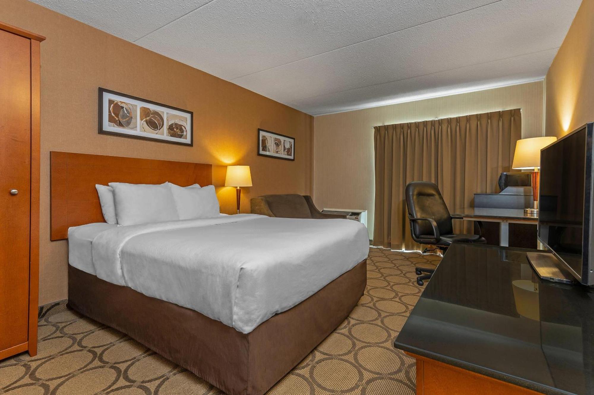 אדמונטון Comfort Inn West מראה חיצוני תמונה