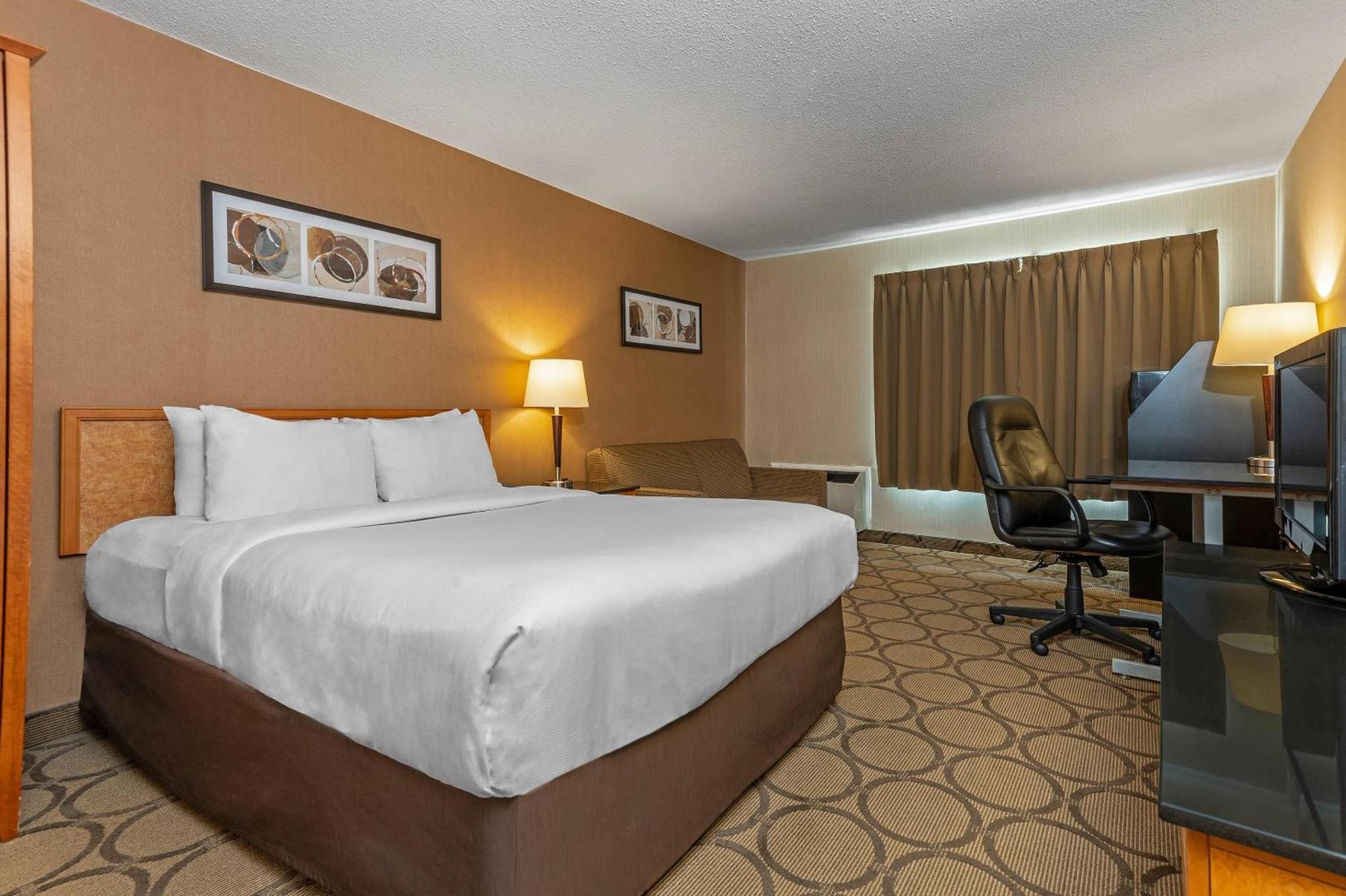 אדמונטון Comfort Inn West מראה חיצוני תמונה