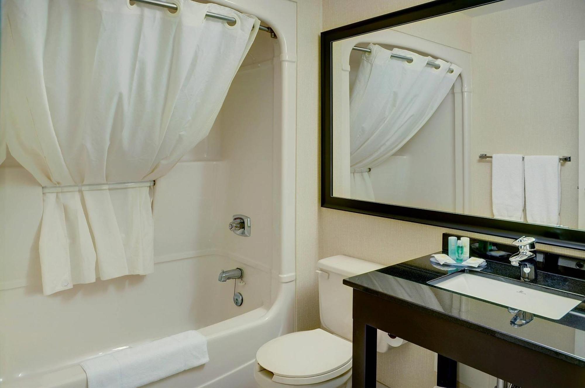 אדמונטון Comfort Inn West מראה חיצוני תמונה