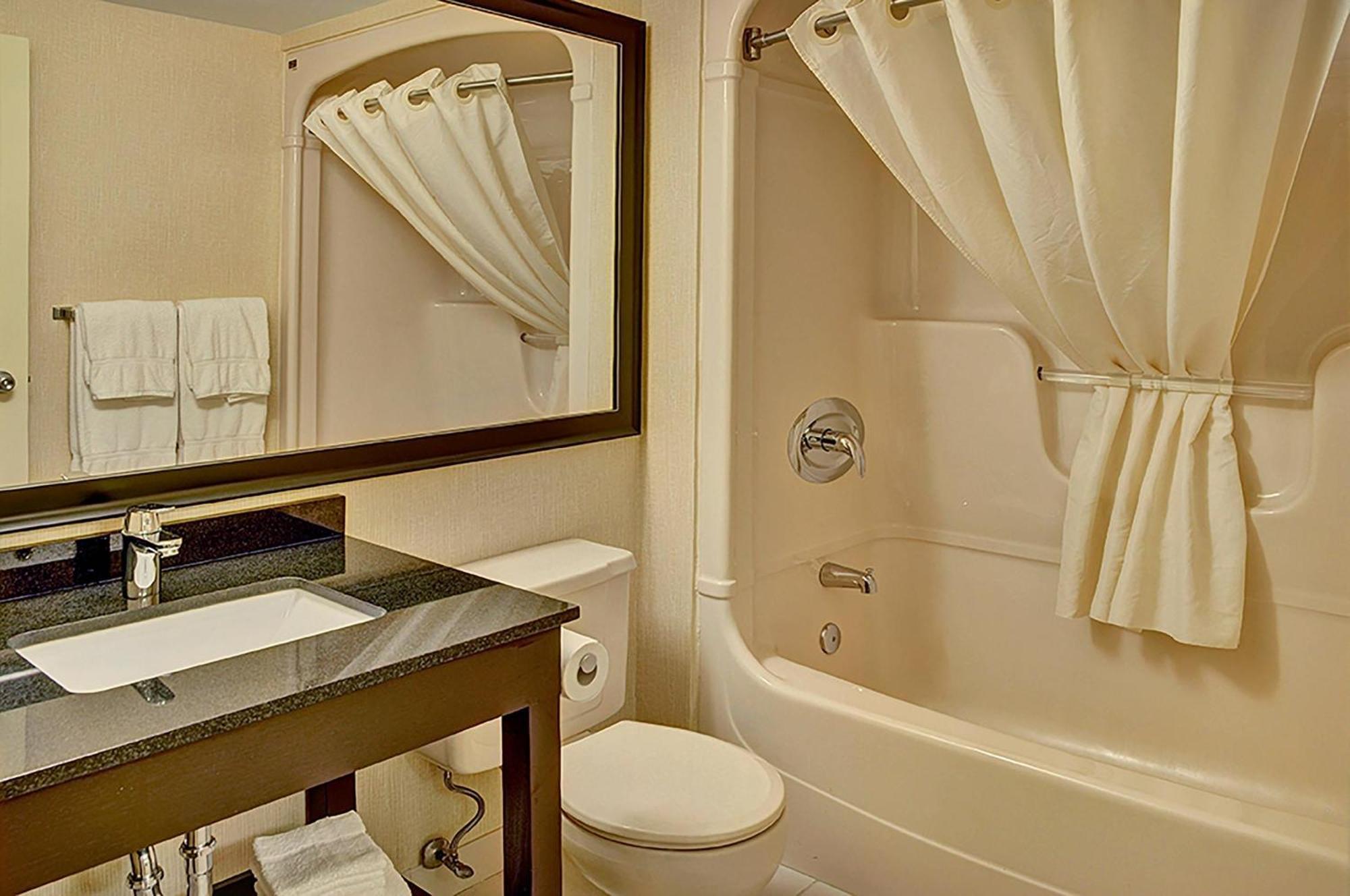 אדמונטון Comfort Inn West מראה חיצוני תמונה